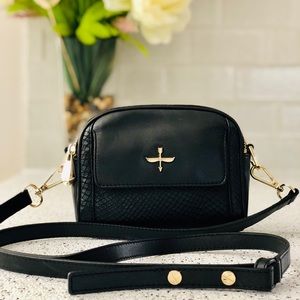 Pour LA Victoire Crossbody Bag